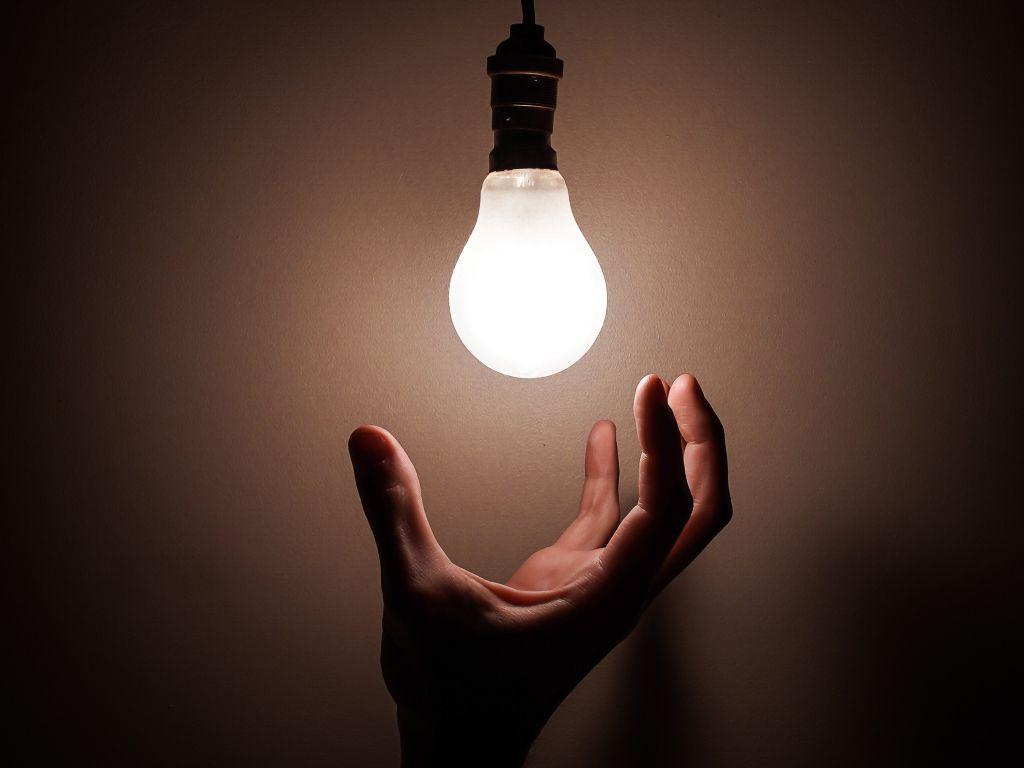 Energia pode ficar mais cara em 2024? Saiba mais sobre o mercado livre de energia