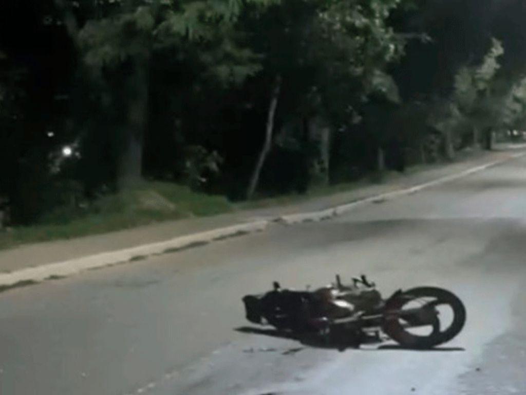 Acidente trágico tira a vida de motociclista ao colidir com poste de energia