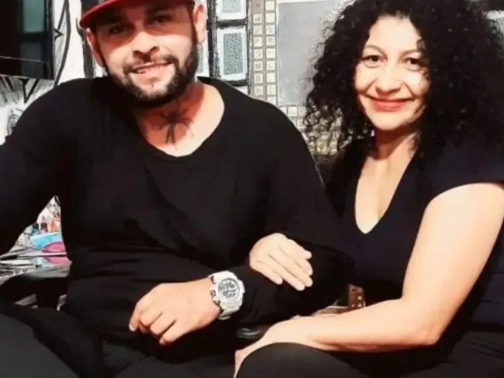 Leandro Coelho ao lado da ex-namorada, Sônia Obelar