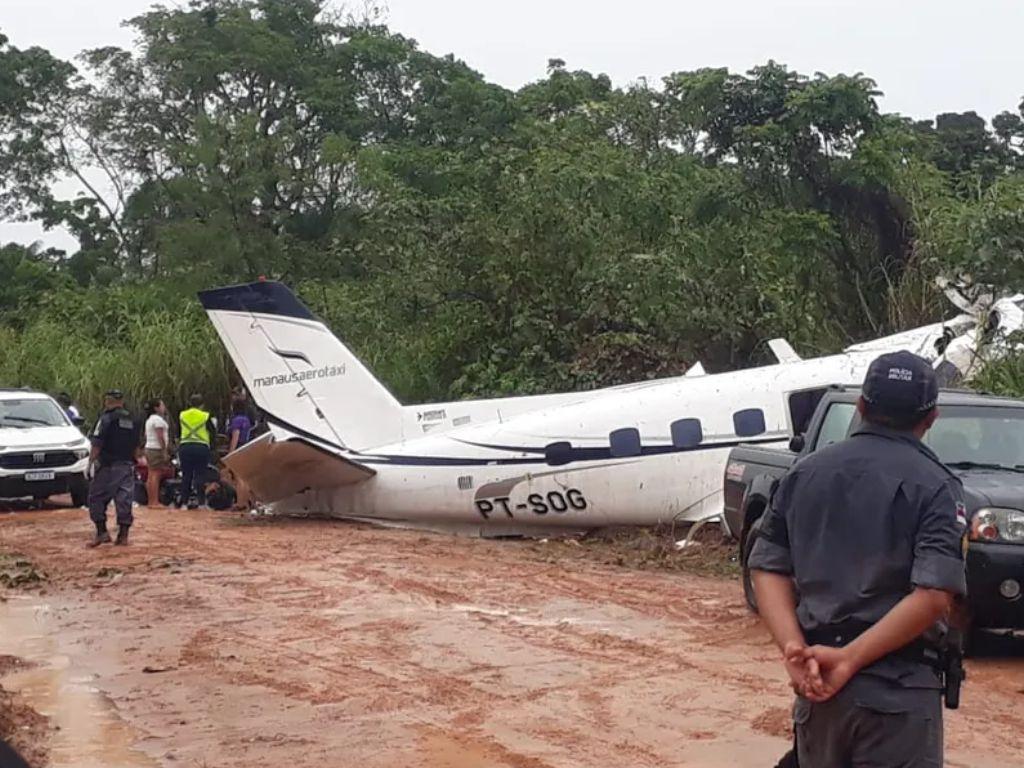 Avião cai em Barcelos, interior do Amazonas